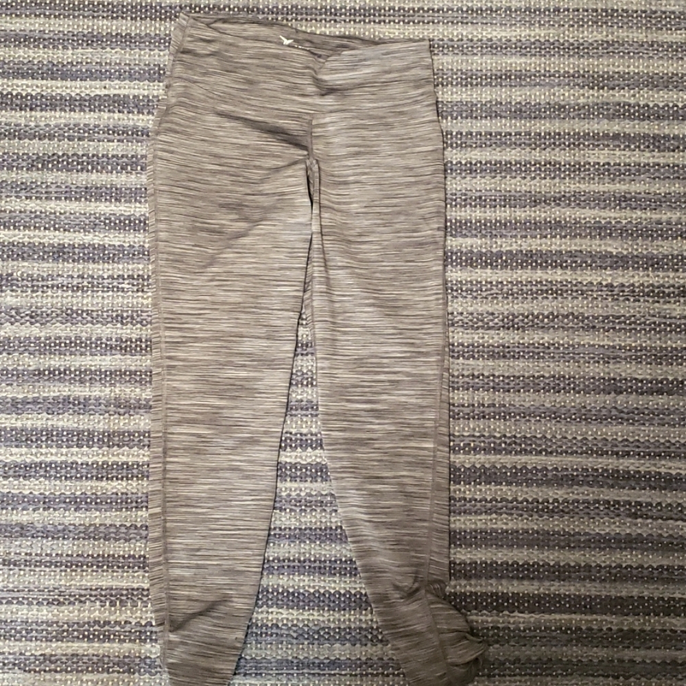 Grey striped leggings
